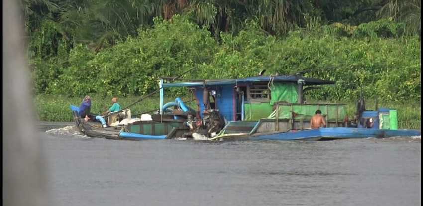 Pengelola Tambang Pasir di Sungai Pawan Akui Telah Mengantongi Izin